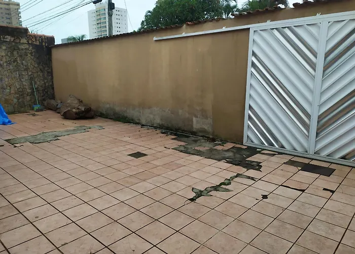 Praia Grande 250 Mts Da Praia, Sem Muita Gente